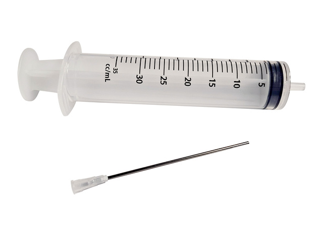 30ml Syringe with Blunt-Tip Fill Needle